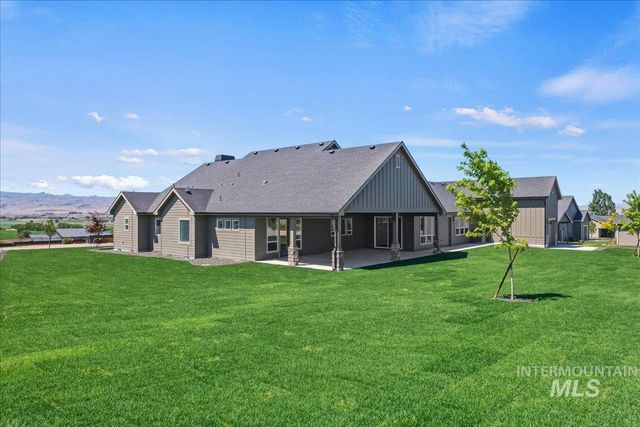 18052 Andorra Ln, Caldwell, ID 83607