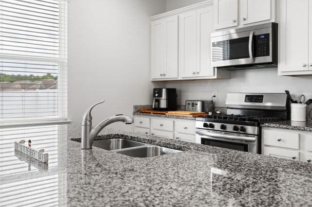 932 Laurens Mill Dr., Myrtle Beach, SC 29579