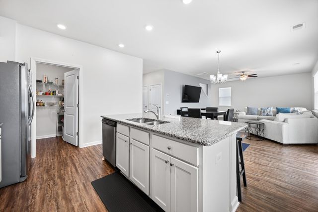 932 Laurens Mill Dr., Myrtle Beach, SC 29579