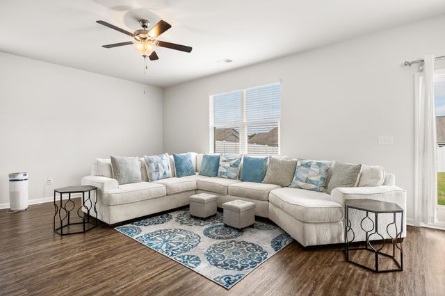 932 Laurens Mill Dr., Myrtle Beach, SC 29579
