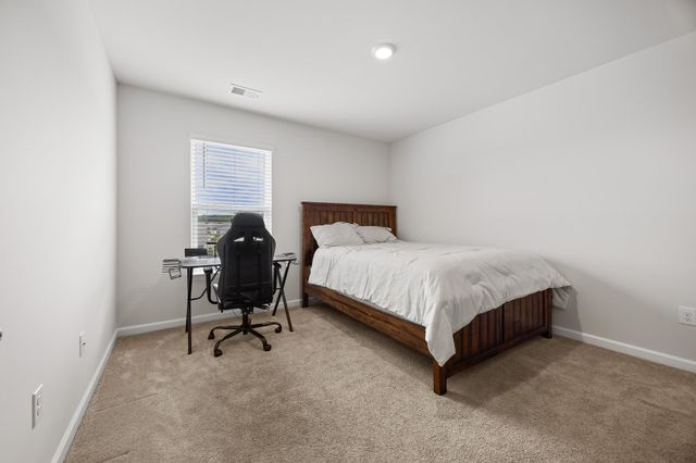932 Laurens Mill Dr., Myrtle Beach, SC 29579