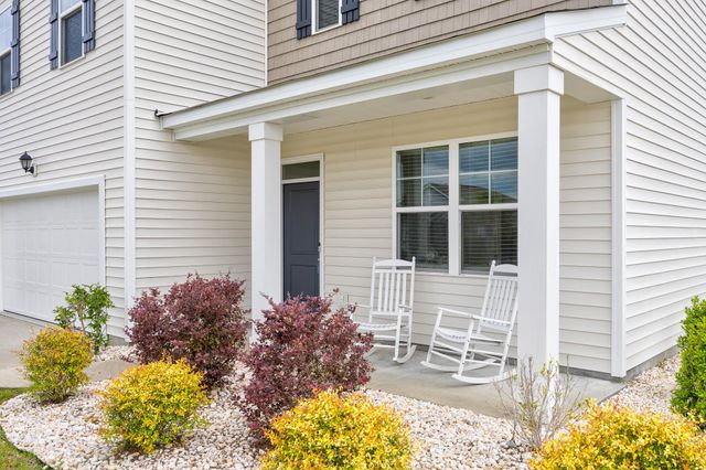 932 Laurens Mill Dr., Myrtle Beach, SC 29579