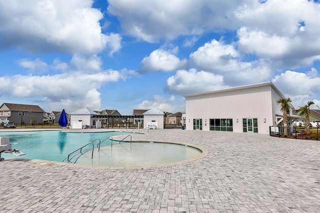 932 Laurens Mill Dr., Myrtle Beach, SC 29579