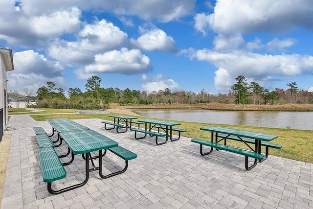 932 Laurens Mill Dr., Myrtle Beach, SC 29579