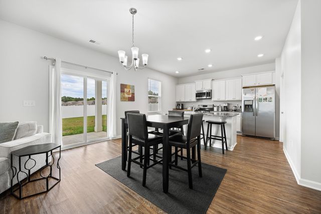 932 Laurens Mill Dr., Myrtle Beach, SC 29579