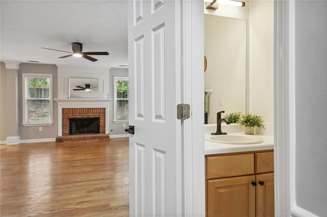 1328 Glenover Way, Marietta, GA 30062