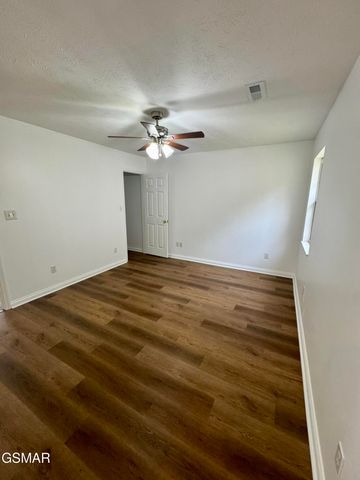 802 Union Dell Court, Sevierville, TN 37876