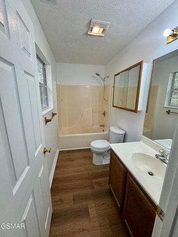 802 Union Dell Court, Sevierville, TN 37876