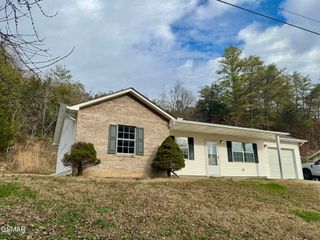 802 Union Dell Court, Sevierville, TN 37876
