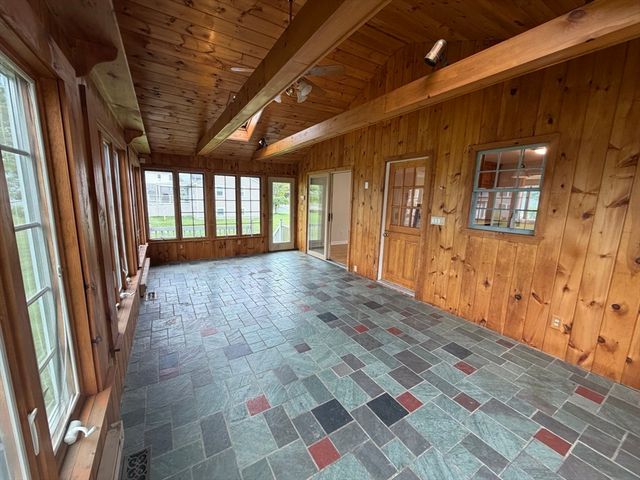 688 Plymouth St, Bridgewater, MA 02324