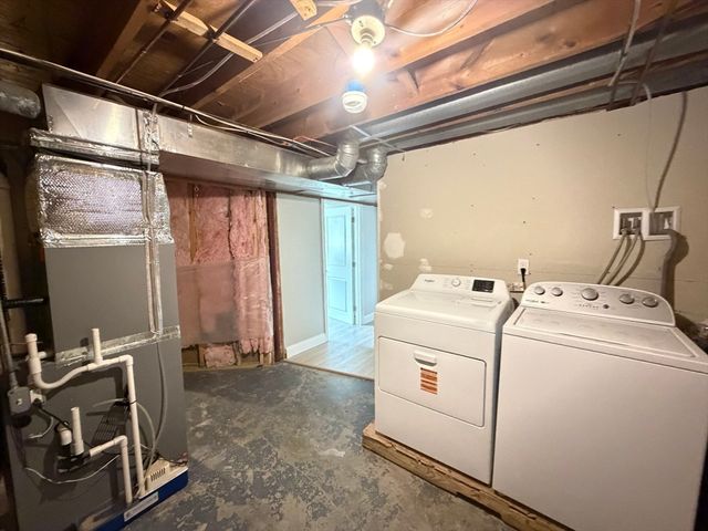 688 Plymouth St, Bridgewater, MA 02324