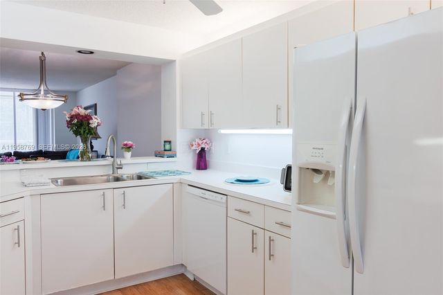 7788 Trent Dr 311, Tamarac, FL 33321