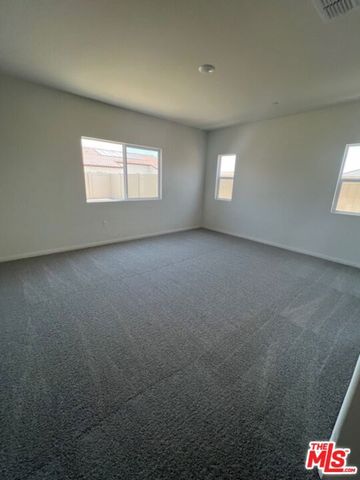 7318 Chetco River Street, Bakersfield, CA 93311