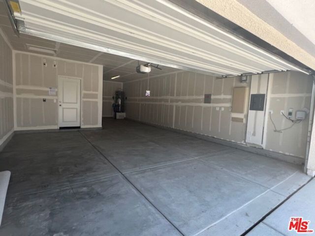 7318 Chetco River Street, Bakersfield, CA 93311