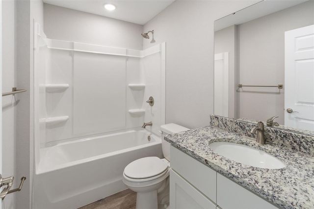 1700 N LAKE PIONEER DRIVE, Avon Park, FL 33825