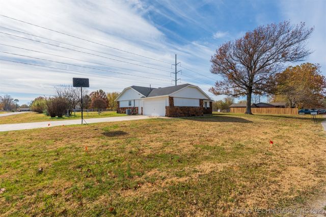 23810 E 103rd Place S, Broken Arrow, OK 74014