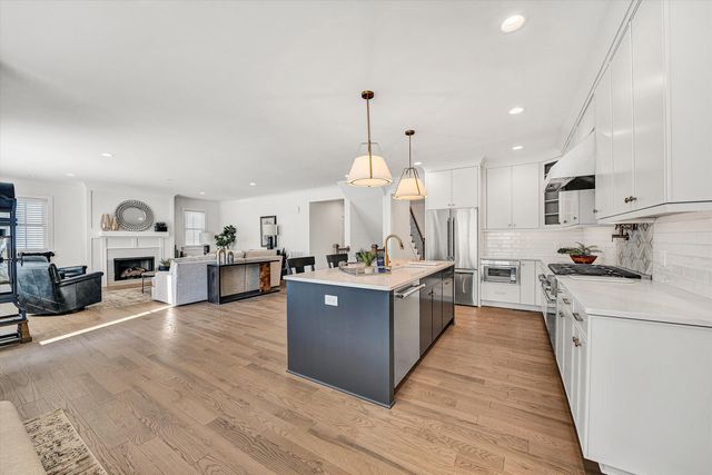 1015 Wilton Park DR, Roanoke, VA 24014