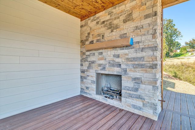 1015 Wilton Park DR, Roanoke, VA 24014