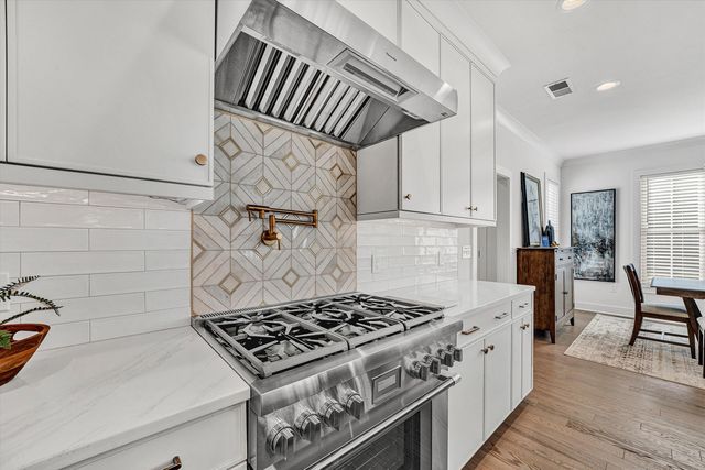 1015 Wilton Park DR, Roanoke, VA 24014