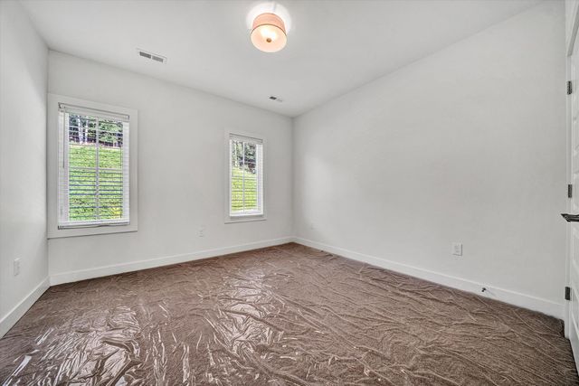 1015 Wilton Park DR, Roanoke, VA 24014