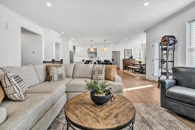 1015 Wilton Park DR, Roanoke, VA 24014