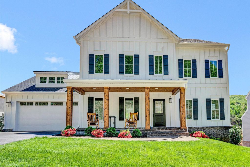 1015 Wilton Park DR, Roanoke, VA 24014