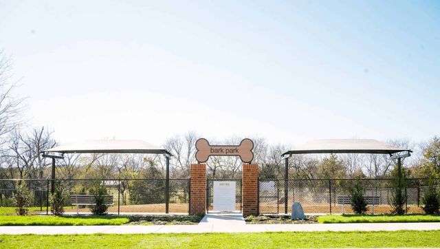 1733 Old Drakes Creek Rd, Hendersonville, TN 37075