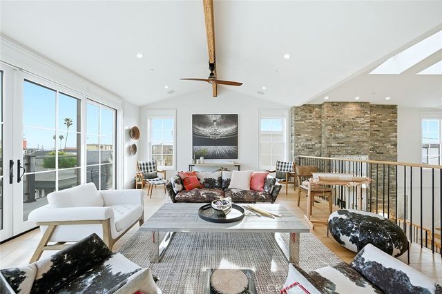 55 59th Place, Long Beach, CA 90803
