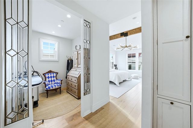 55 59th Place, Long Beach, CA 90803