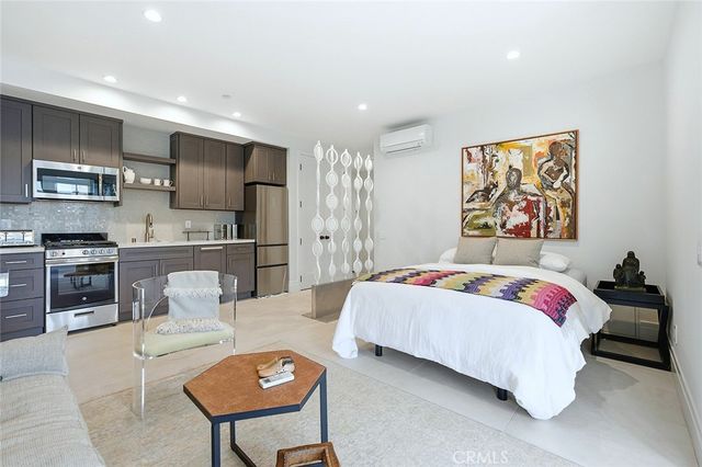 55 59th Place, Long Beach, CA 90803