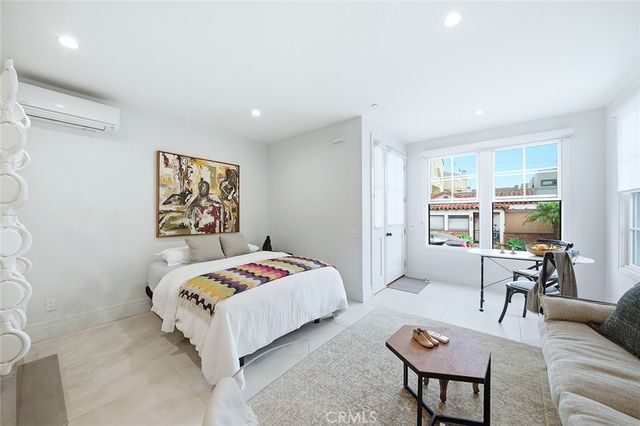 55 59th Place, Long Beach, CA 90803