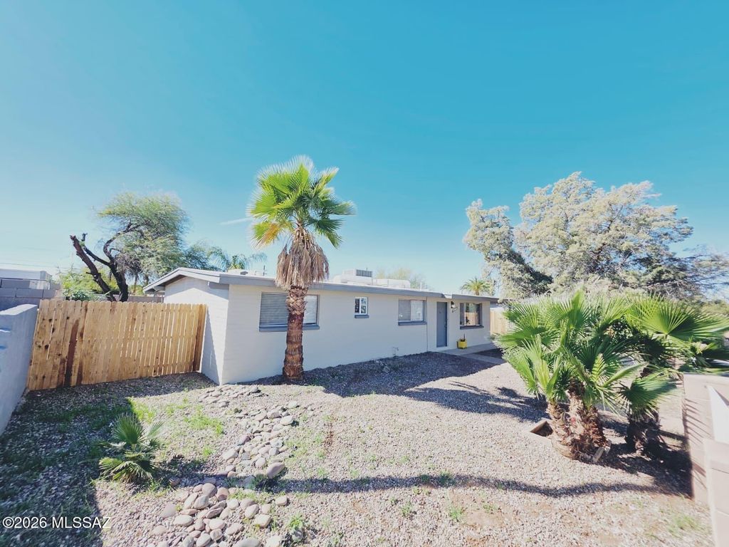 4272 E Frankfort Stravenue, Tucson, AZ 85706