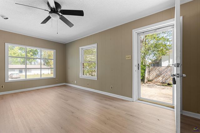 313 Orchard Lane, Warner Robins, GA 31093