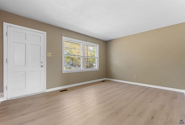 313 Orchard Lane, Warner Robins, GA 31093