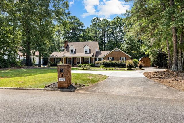 306 Ashford Place, Griffin, GA 30224