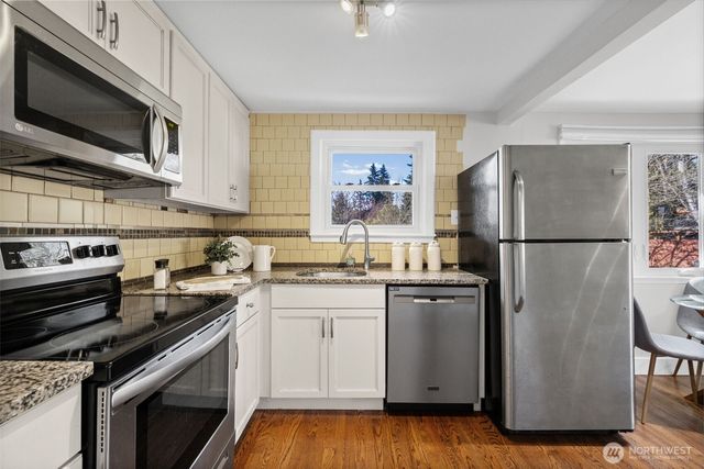 13323 20th Avenue NE, Seattle, WA 98125