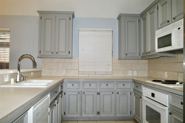 1506 Rogers Lake Lane, Richmond, TX 77407