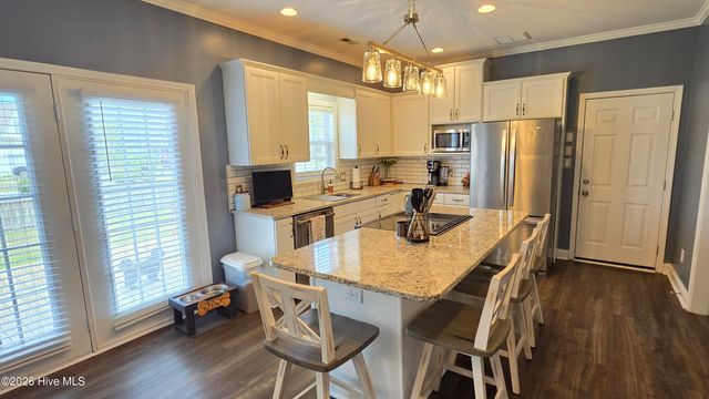 128 Madison Bay Drive, Beaufort, NC 28516