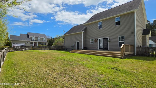 128 Madison Bay Drive, Beaufort, NC 28516
