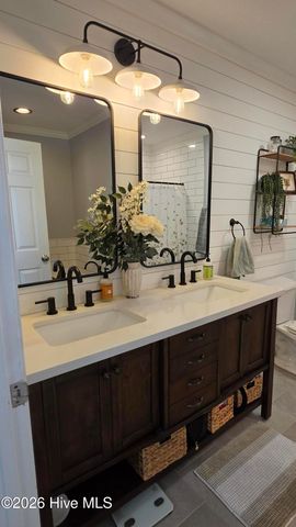 128 Madison Bay Drive, Beaufort, NC 28516