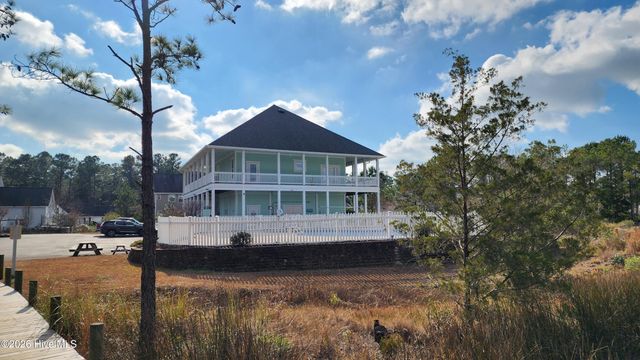 128 Madison Bay Drive, Beaufort, NC 28516