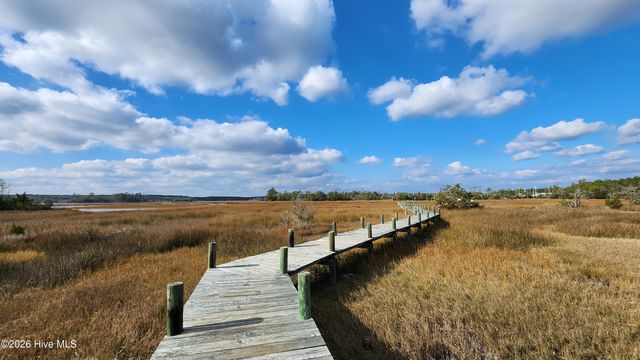 128 Madison Bay Drive, Beaufort, NC 28516