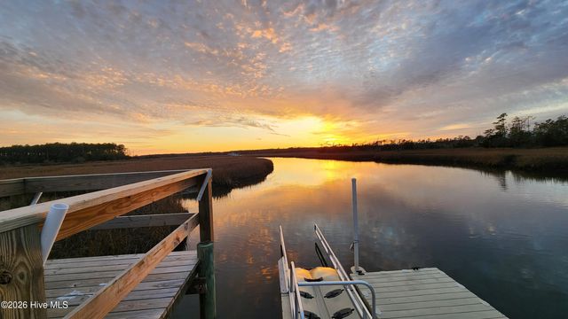 128 Madison Bay Drive, Beaufort, NC 28516