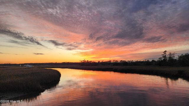 128 Madison Bay Drive, Beaufort, NC 28516