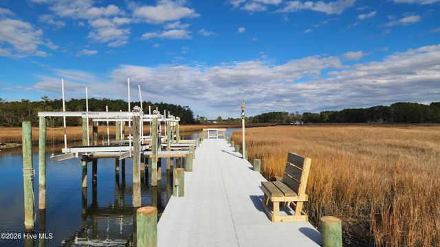 128 Madison Bay Drive, Beaufort, NC 28516