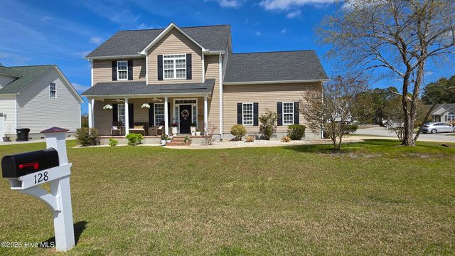 128 Madison Bay Drive, Beaufort, NC 28516
