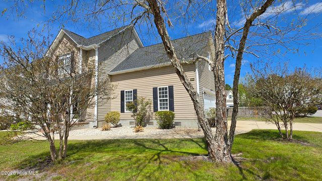 128 Madison Bay Drive, Beaufort, NC 28516