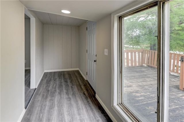 6120 Elmwood Avenue, Kansas City, MO 64130