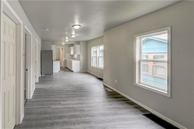 6120 Elmwood Avenue, Kansas City, MO 64130