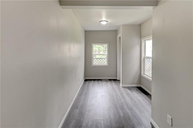 6120 Elmwood Avenue, Kansas City, MO 64130